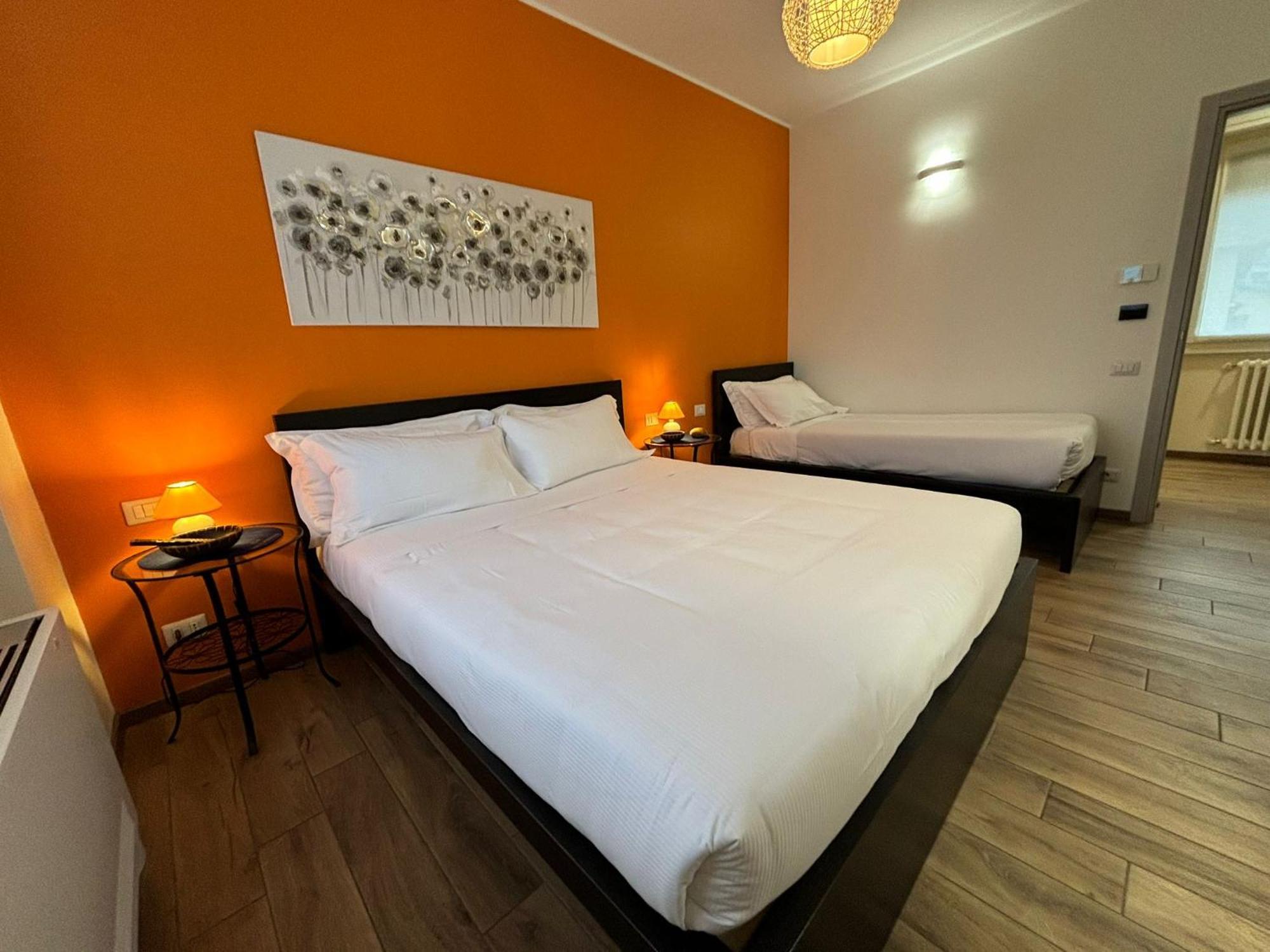 Airuno Rooms ภายนอก รูปภาพ