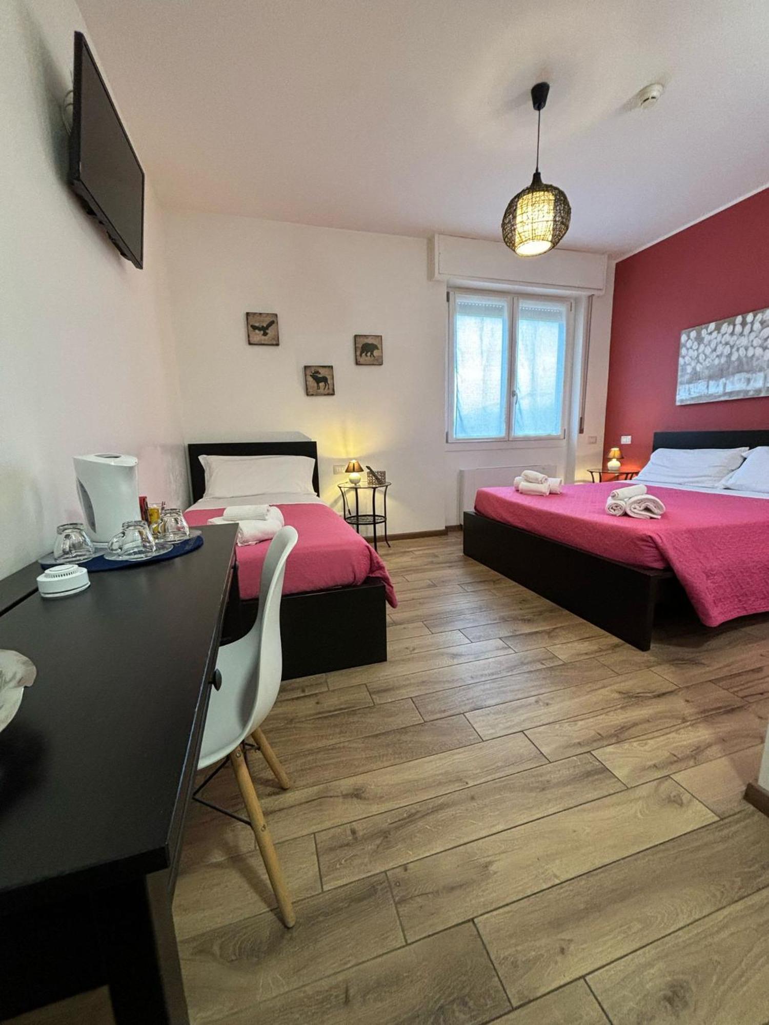 Airuno Rooms ภายนอก รูปภาพ